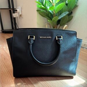 MICHAEL KORS Black Saffiano Satchel with Gold Hardware (Missing long strap)